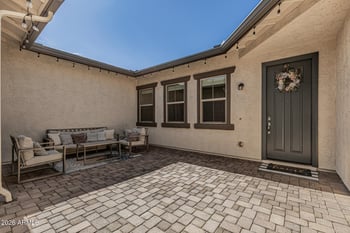 44512 N 44th Dr, New River, AZ 85087