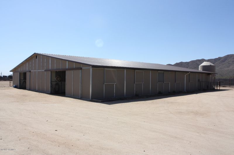 44512 N New River Rd, Phoenix, AZ 85087