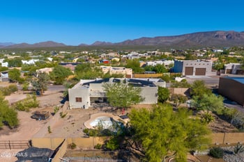 44516 12th St, New River, AZ 85087