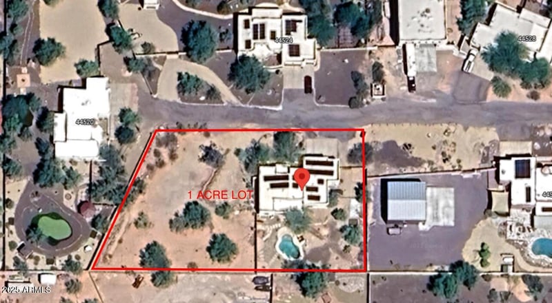 44516 12th St, New River, AZ 85087