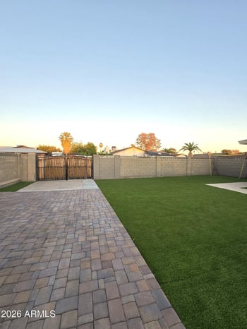 4452 Windrose Dr, Glendale, AZ 85304
