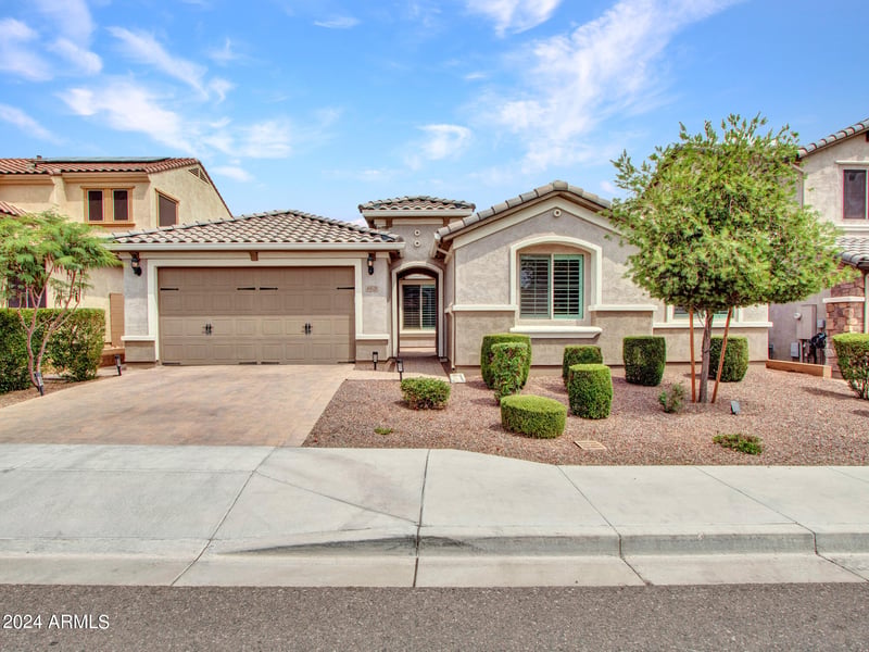 44529 N Sonoran Arroyo Ln, New River, AZ 85087
