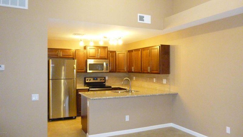 4454 E Carter Dr, Phoenix, AZ 85042