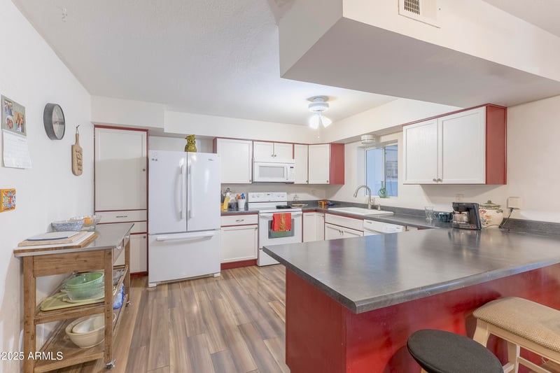 4454 Cody St, Apache Junction, AZ 85119