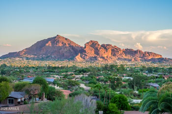 4455 Moonlight Way, Paradise Valley, AZ 85253
