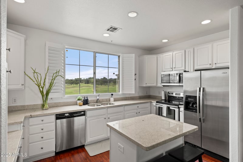 4455 Paradise Village Pw #1035, Phoenix, AZ 85032