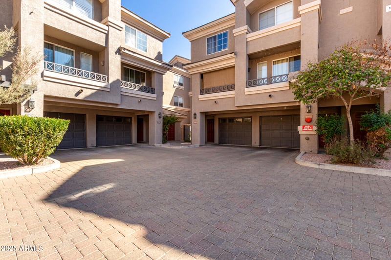 4455 Paradise Village Pw #1068, Phoenix, AZ 85032