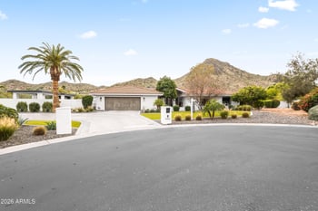 4455 Via Los Caballos --, Phoenix, AZ 85028