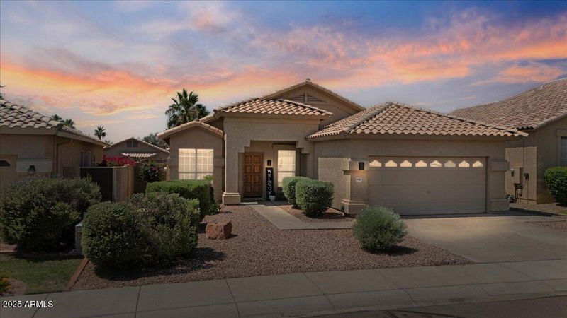 4459 E Desert Wind Dr, Phoenix, AZ 85044