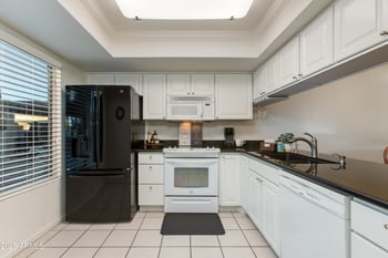 446 77th St, Mesa, AZ 85208