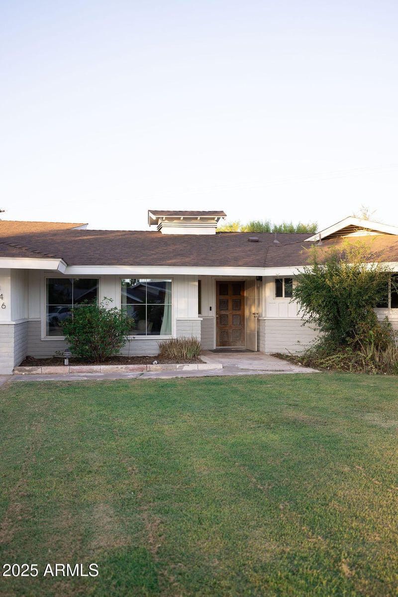 446 Sunset Cir, Mesa, AZ 85201
