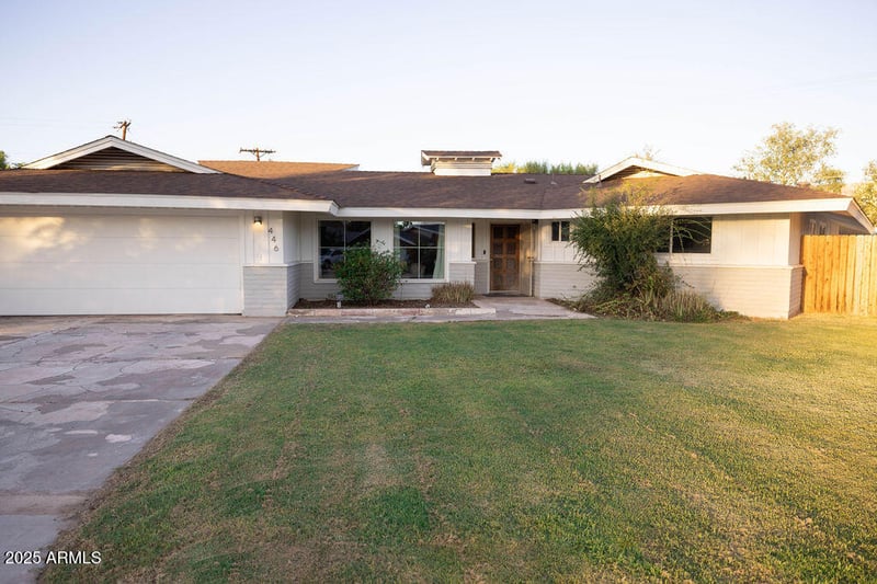 446 Sunset Cir, Mesa, AZ 85201