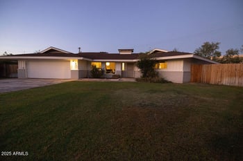 446 Sunset Cir, Mesa, AZ 85201