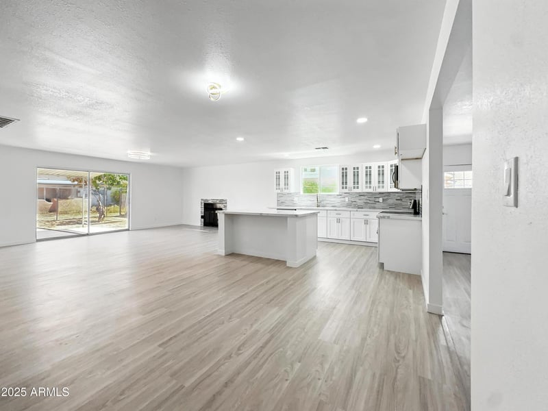 4460 Avalon Dr, Phoenix, AZ 85031