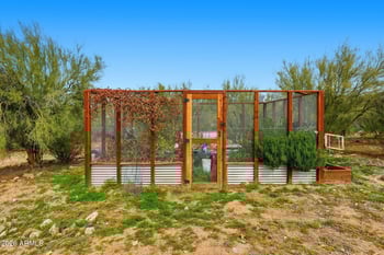 44614 20th St, New River, AZ 85087