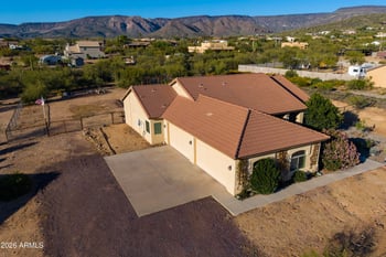 44614 20th St, New River, AZ 85087