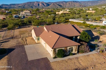 44614 20th St, New River, AZ 85087