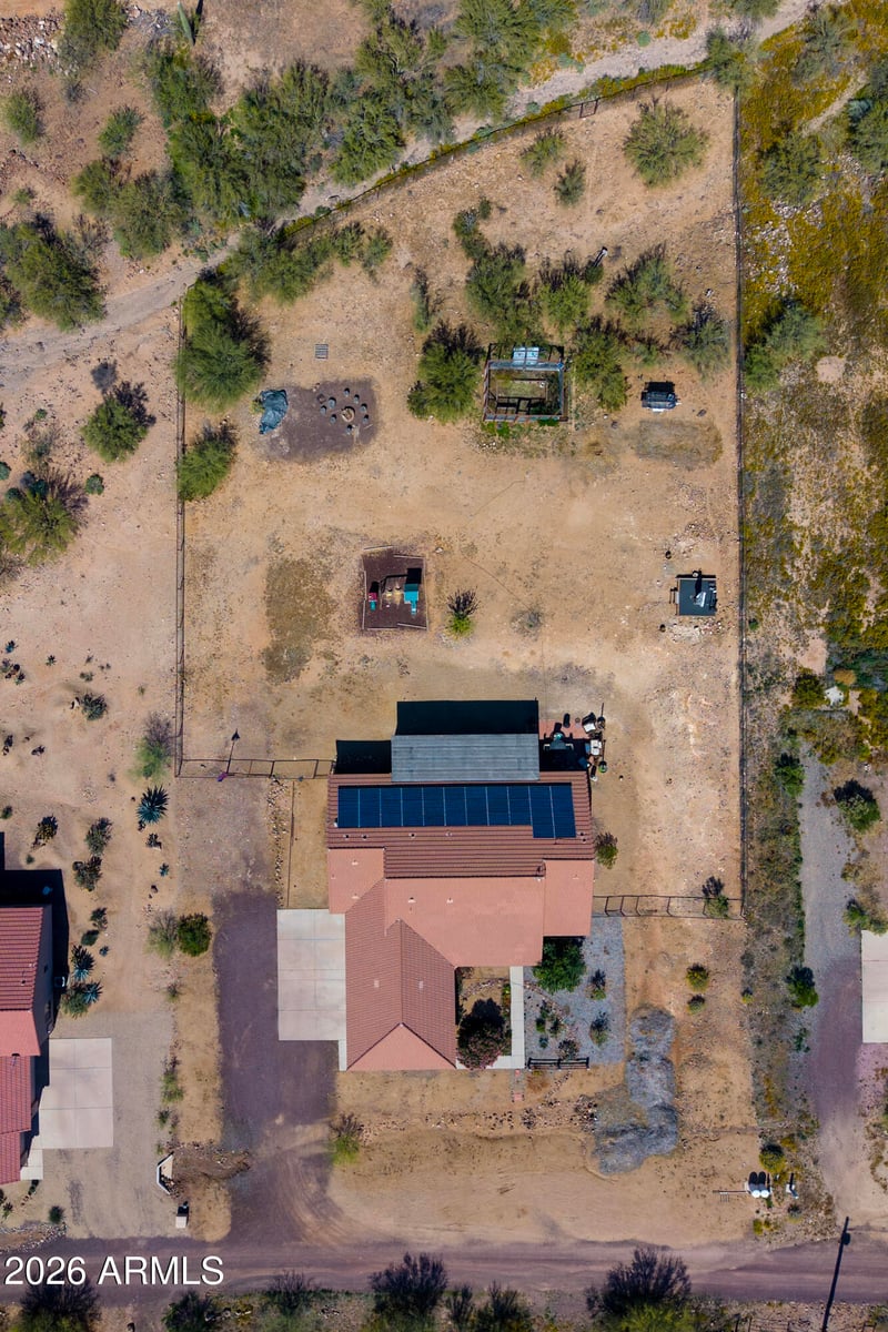 44614 20th St, New River, AZ 85087