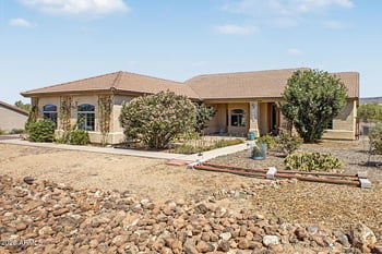 44614 20th St, New River, AZ 85087