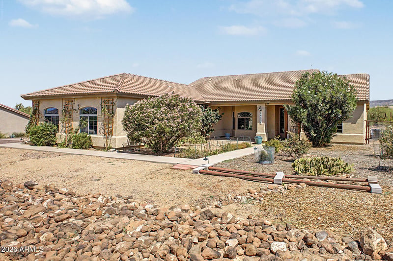 44614 20th St, New River, AZ 85087