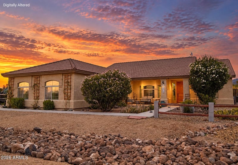 44614 N 20th St, New River, AZ 85087