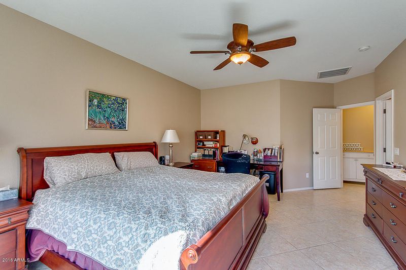4465 E Peach Tree Dr, Chandler, AZ 85249