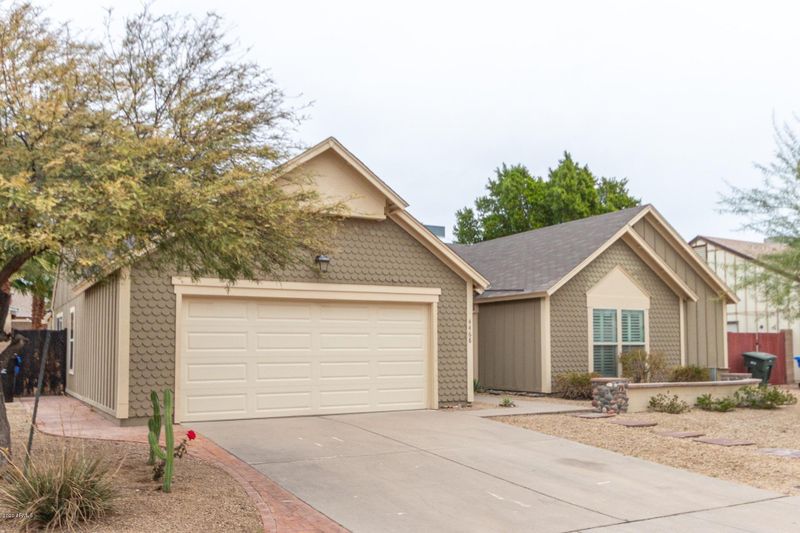 4468 E Pearce Rd, Phoenix, AZ 85044