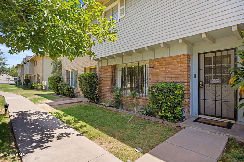 4470 E Belleview St, Phoenix, AZ 85008