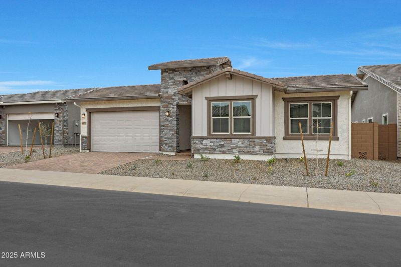 44717 N 44th Dr, Phoenix, AZ 85087