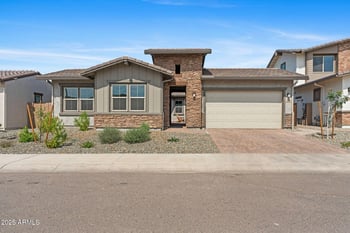 44722 44th Dr, New River, AZ 85087