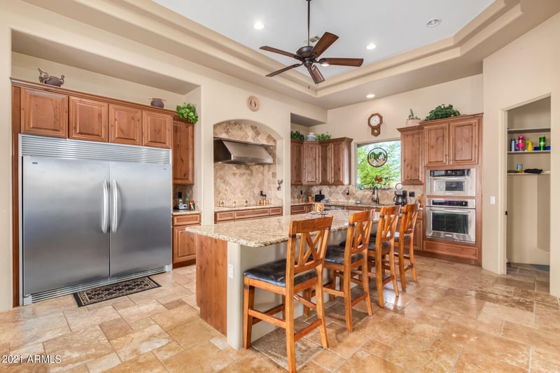 44734 N Perdiz Dr, New River, AZ 85087