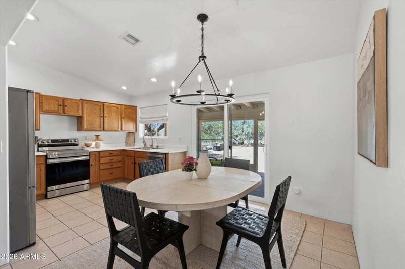 44814 N 10th St, New River, AZ 85087
