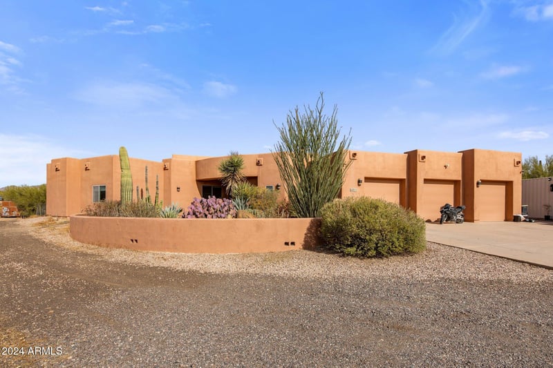 44821 12th St, New River, AZ 85087