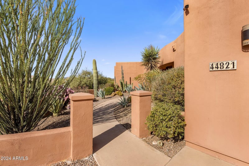 44821 12th St, New River, AZ 85087