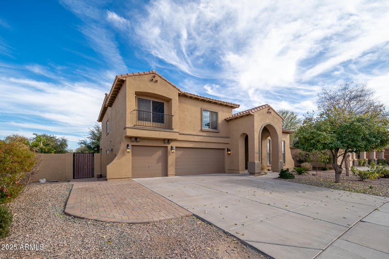 4485 152nd Dr, Goodyear, AZ 85395