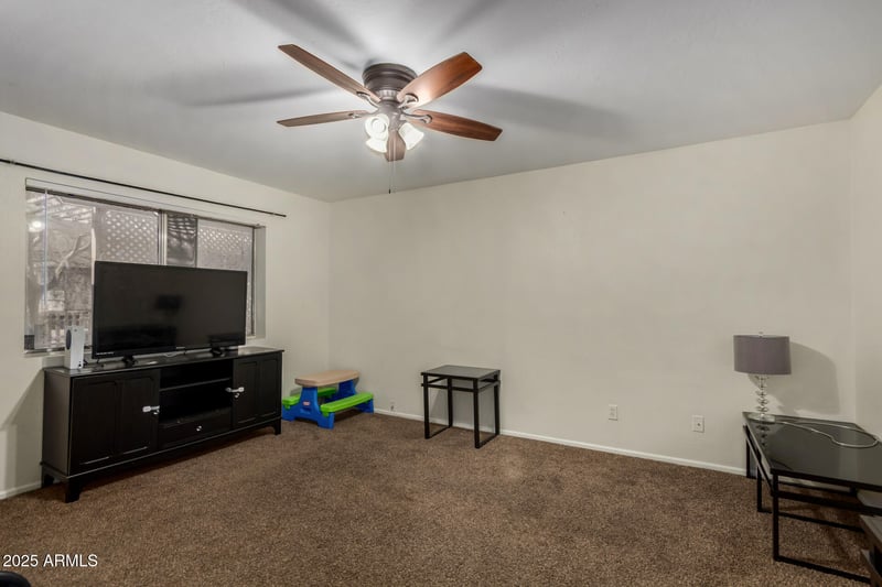449 Lewis --, Mesa, AZ 85201