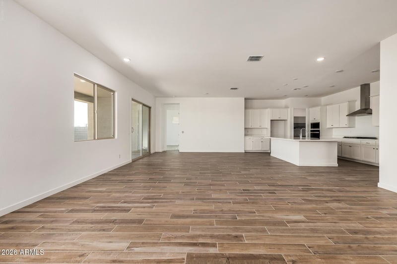 449 Flax Dr, San Tan Valley, AZ 85140