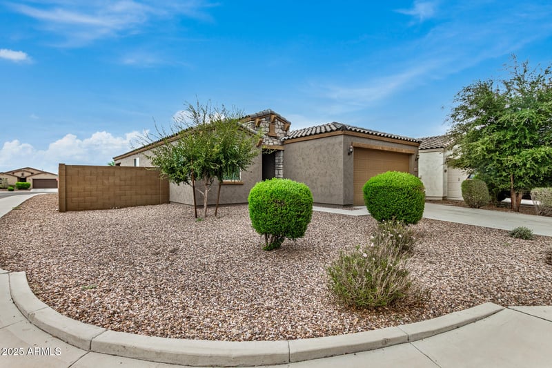 4490 Horsenettle Dr, San Tan Valley, AZ 85144