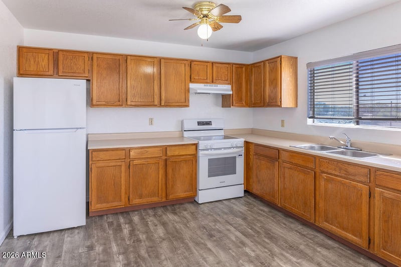 450 Palm Dr, Wickenburg, AZ 85390