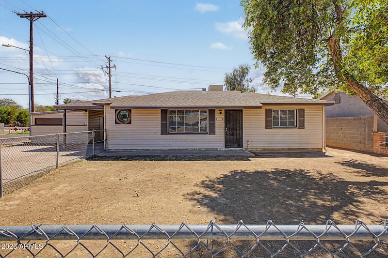 4501 Crittenden Ln, Phoenix, AZ 85031