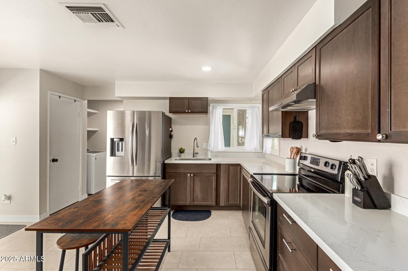 4502 Hidalgo Ave, Phoenix, AZ 85040