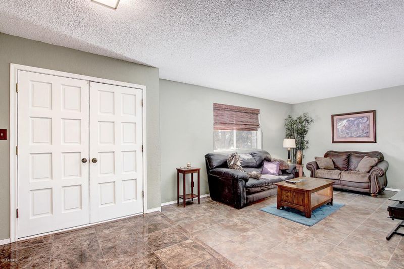4502 W Aster Dr, Glendale, AZ 85304