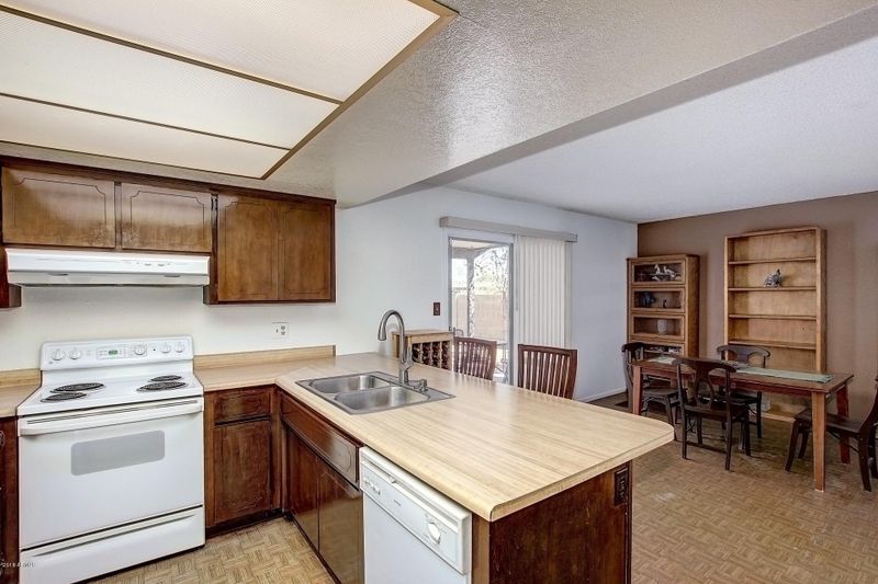 4502 W Aster Dr, Glendale, AZ 85304