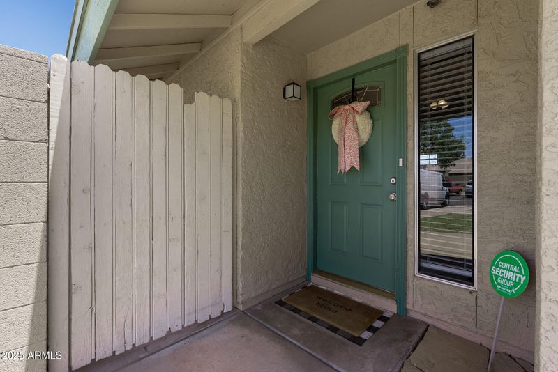 4502 W Continental Dr, Glendale, AZ 85308