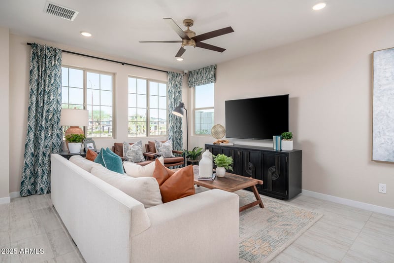4503 Pauli --, Mesa, AZ 85212