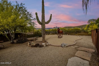 45039 20th St, New River, AZ 85087