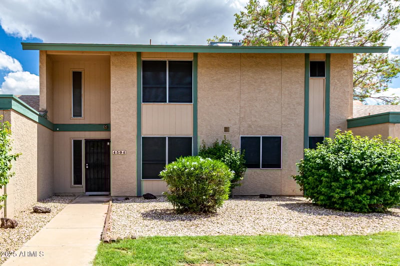 4504 Continental Dr, Glendale, AZ 85308