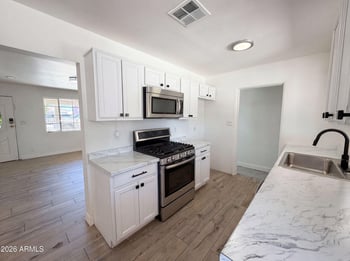 4505 Clarendon Ave, Phoenix, AZ 85031