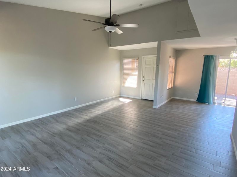 4505 W Continental Dr, Glendale, AZ 85308