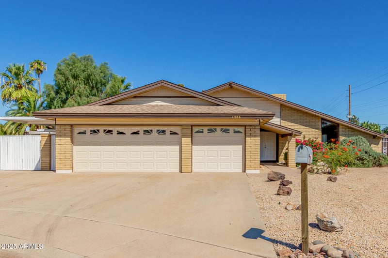4506 W Kaler Cir, Glendale, AZ 85301